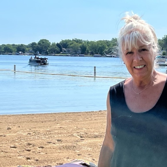 Meet your Posher, Janus - Picture 2 of 3